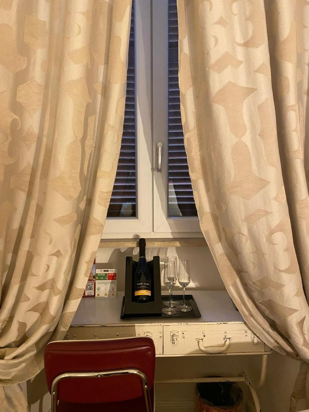 Trevi Contemporary Suite Рим Екстериор снимка