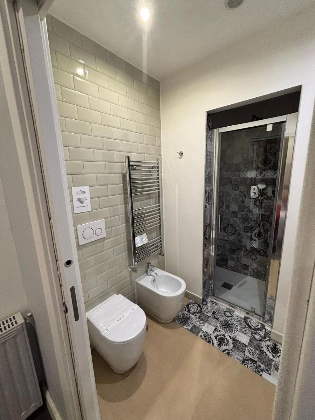 Trevi Contemporary Suite Рим Екстериор снимка