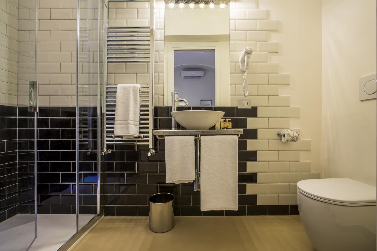 Trevi Contemporary Suite Рим Екстериор снимка