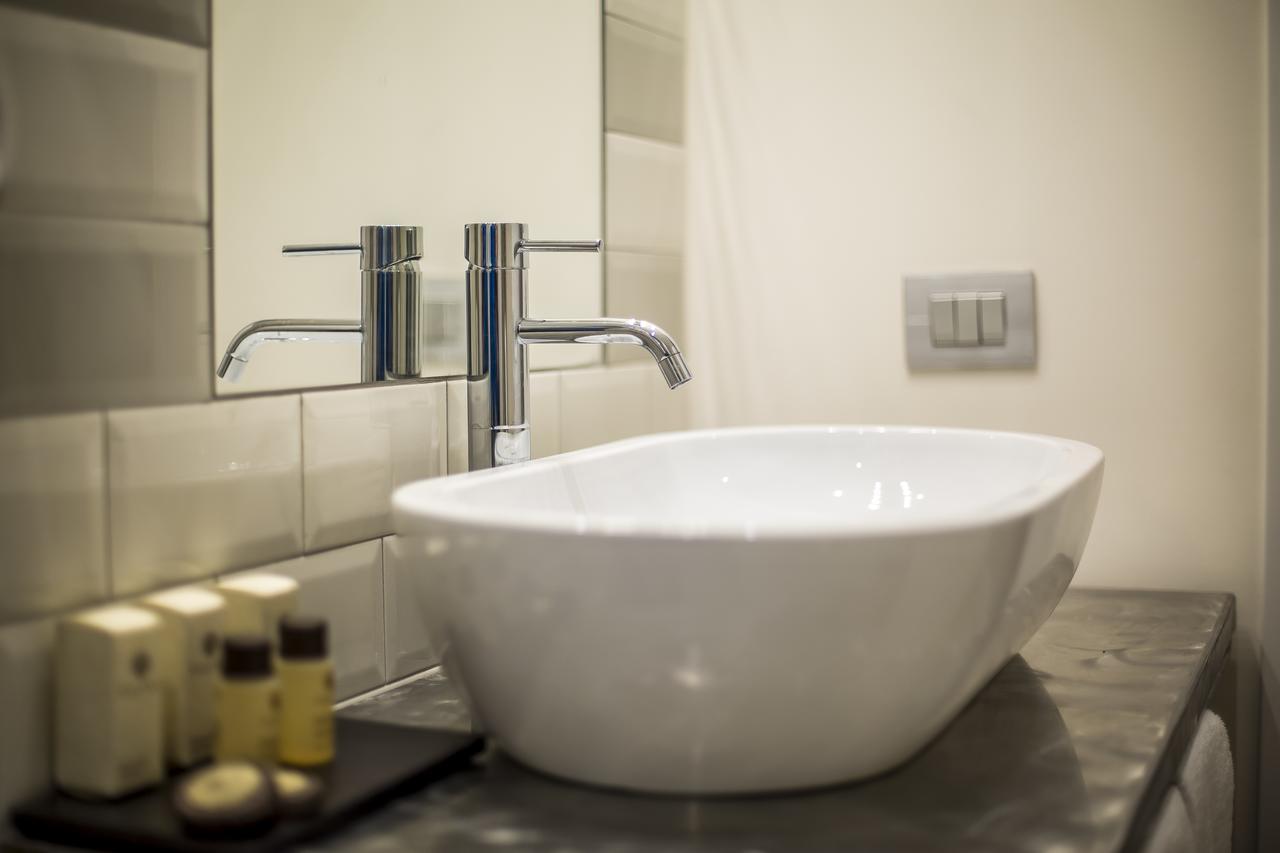 Trevi Contemporary Suite Рим Екстериор снимка