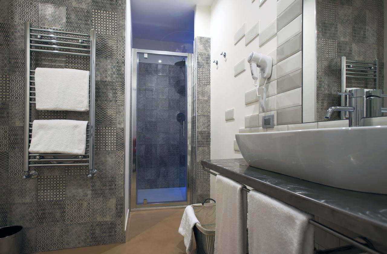 Trevi Contemporary Suite Рим Екстериор снимка