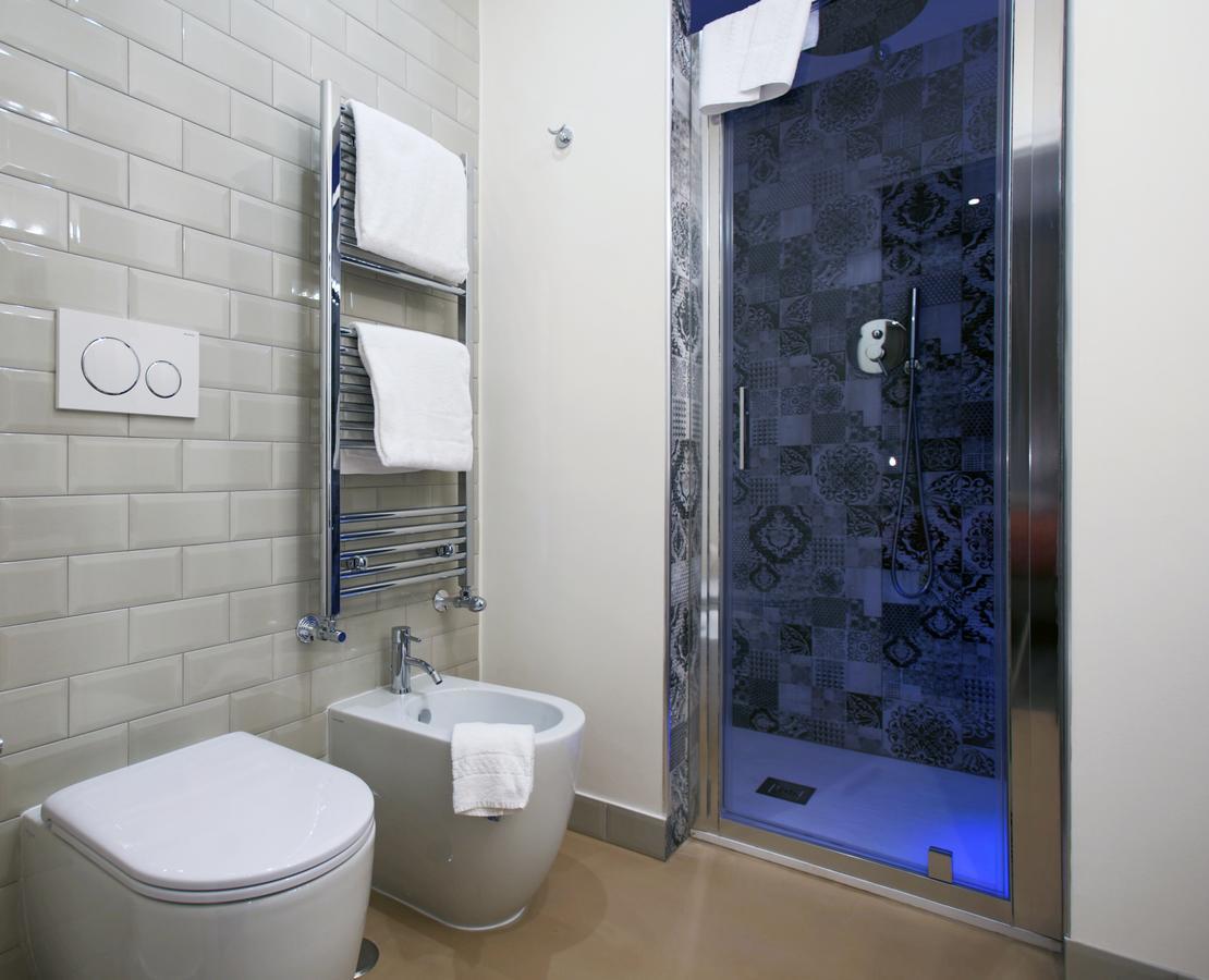 Trevi Contemporary Suite Рим Екстериор снимка