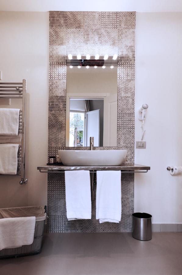 Trevi Contemporary Suite Рим Екстериор снимка